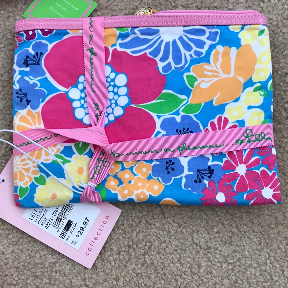 Lilly Pulitzer Cosmetic Case Set of Two - Picture 6 of 6
